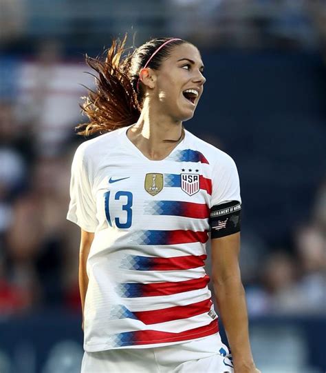 alex morgan hot|USWNT Player Alex Morgan Brings the Heat in These 8 Photos。